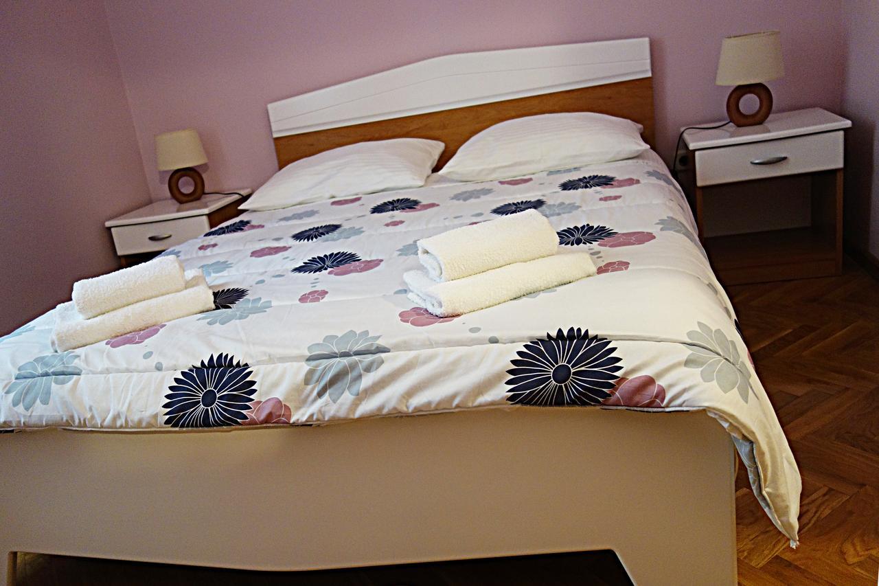Hotel Park Drniš מראה חיצוני תמונה